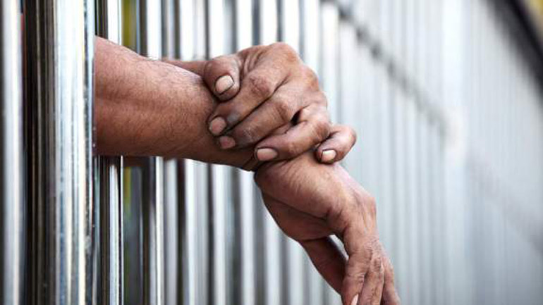 Συγκέντρωση σχολικών ειδών για τα παιδιά των άπορων φυλακισμένων από τον «Ονήσιμο» Συγκέντρωση σχολικών ειδών για τα παιδιά των άπορων φυλακισμένων από τον «Ονήσιμο»