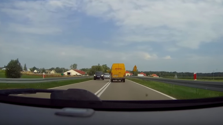 Παράδοση δέματος εν κινήσει