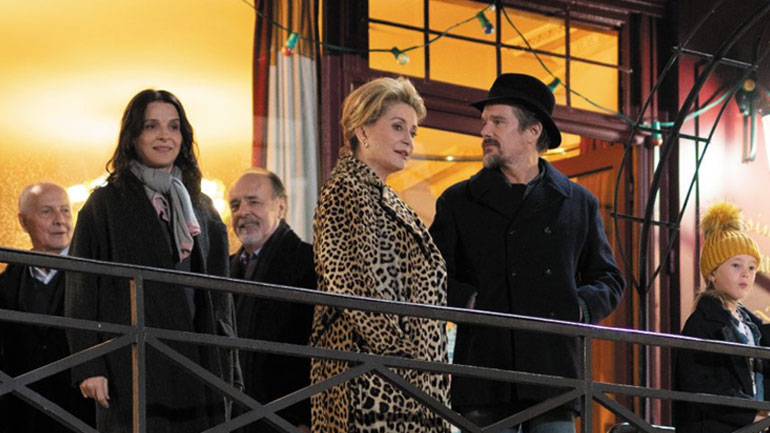 Κατρίν Ντενέβ και Ζυλιέτ Μπινός εγκαινιάζουν την επίμαχη 76η Μόστρα της Βενετίας