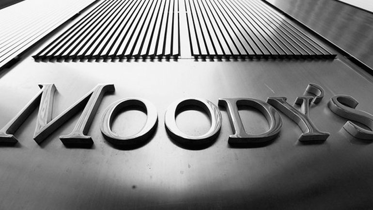 Moody’s: Η άρση των capital controls είναι θετική για το αξιόχρεο των τραπεζών