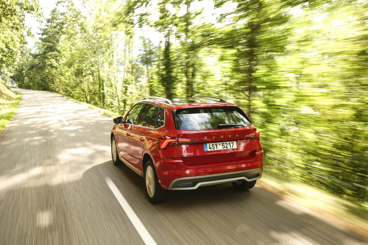 Προσφέρεται αποκλειστικά ως προσθιοκίνητο 