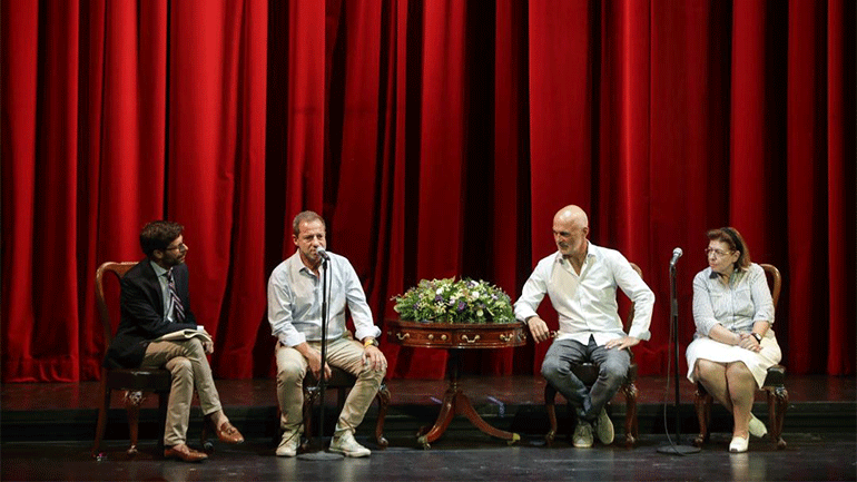 Ο Δημήτρης Λιγνάδης παρέλαβε το κλειδί της Καλλιτεχνικής Διεύθυνσης του Εθνικού Θεάτρου