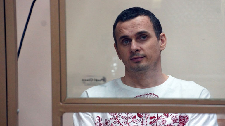 Στη Μόσχα μεταφέρθηκε ο φυλακισμένος Ουκρανός κινηματογραφιστής Σεντσόφ