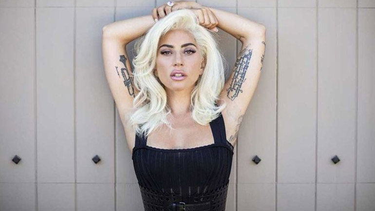 Μάθετε τα πάντα για τη ρουτίνα ομορφιάς της Lady Gaga