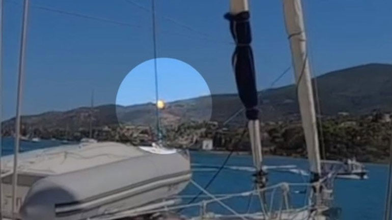 Τραγωδία στον Πόρο: Βρέθηκε και ανασύρθηκε η ουρά του ελικοπτέρου