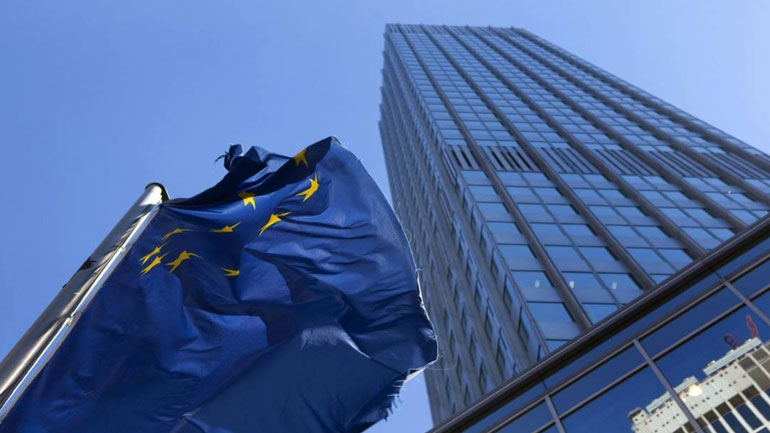 ΕΚΤ: Είναι πολύ νωρίς για ένα «τεράστιο πακέτο» μέτρων νομισματικής στήριξης