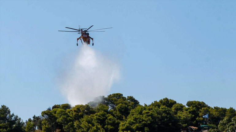 Σε εξέλιξη φωτιά στην Τανάγρα