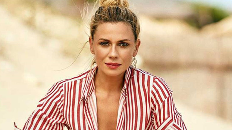 Κατερίνα Καραβάτου: Δείτε το νέο της hairlook λίγο πριν από την πρεμιέρα της εκπομπής της!