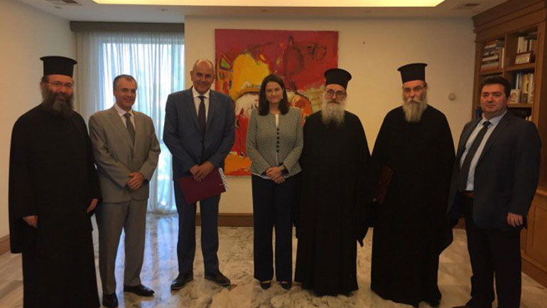 Συνάντηση αντιπροσωπείας της Εκκλησίας Κρήτης με την ηγεσία του Υπουργείου Παιδείας