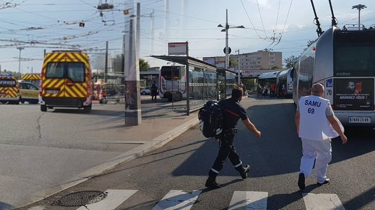 Αιματηρή επίθεση στη Λυών