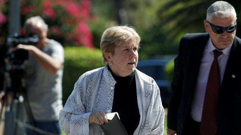 Στην Κύπρο η ειδική απεσταλμένη του γ.γ. του ΟΗΕ – Συναντάται με Αναστασιάδη και Ακιντζί