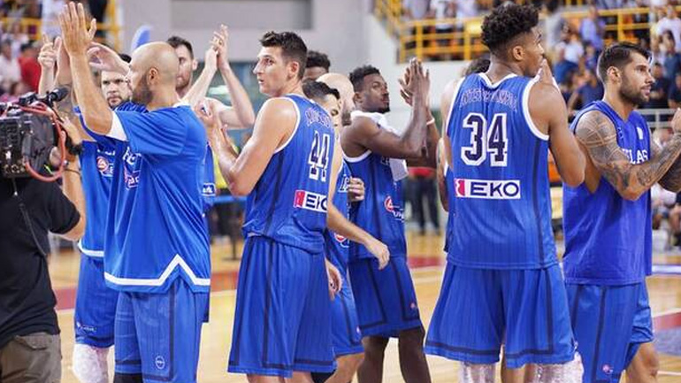 Οι διαιτητές στο Ελλάδα – Μαυροβούνιο