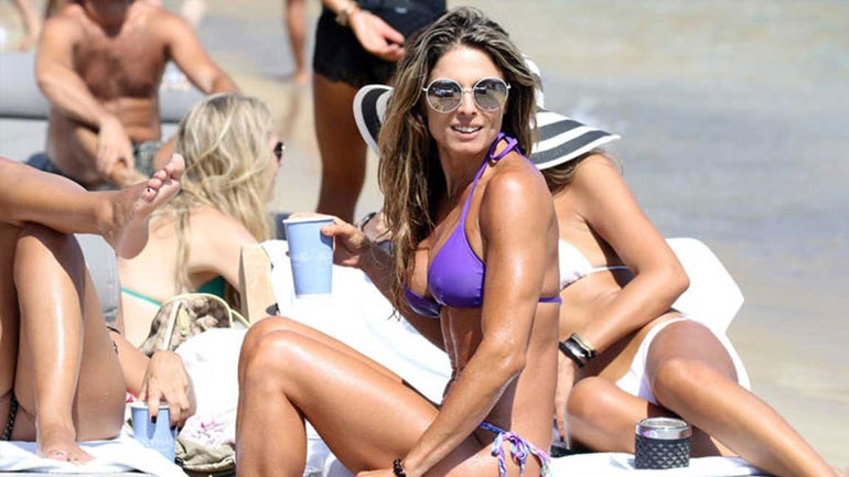 Κατερίνα Λάσπα: Διακοπές στη Σέριφο με τις κόρες της!