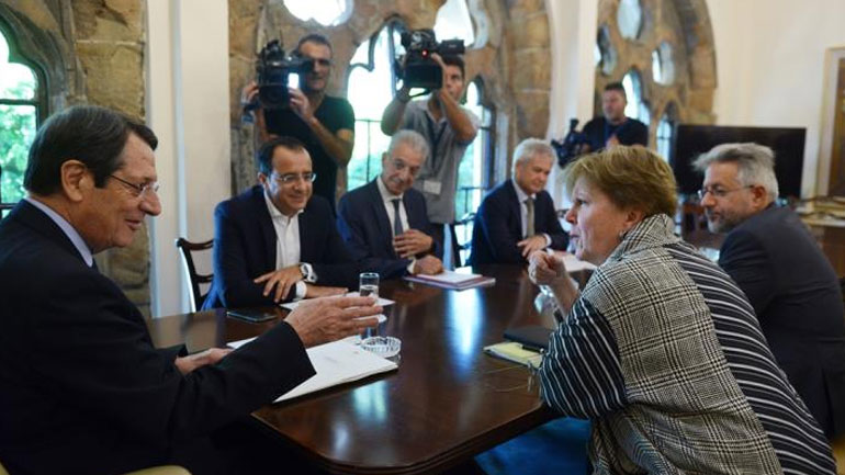Κυπριακό: Ολοκληρώθηκε η συνάντηση Αναστασιάδη – Λουτ