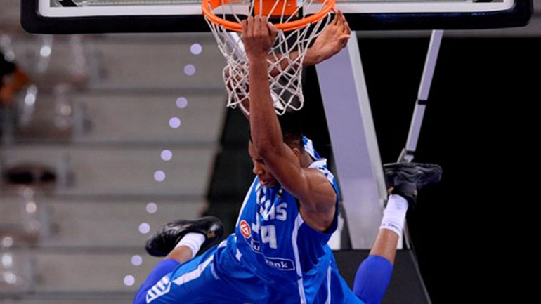 Στην Κίνα οι παικταράδες κόντρα στους… μπουκ