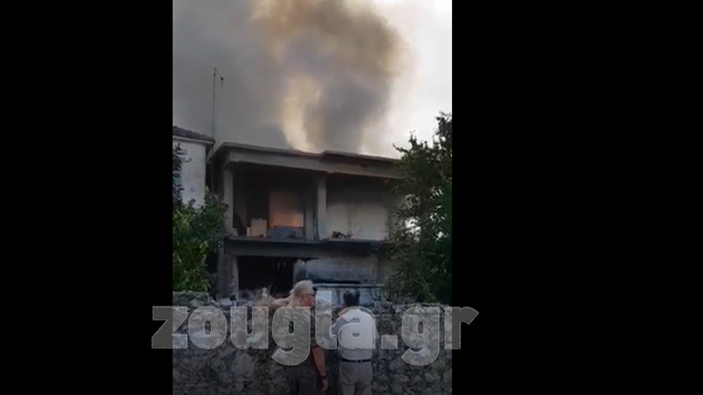 Στις φλόγες κατοικία στο Πυργάκι Τριφυλλίας – Ηλικιωμένη με άνοια απομακρύνθηκε εγκαίρως