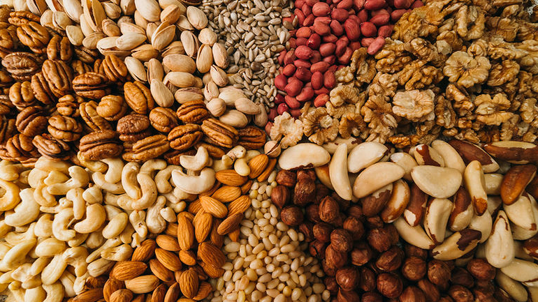 Οι ξηροί καρποί μειώνουν τον κίνδυνο εμφράγματος και εγκεφαλικού