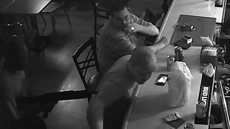 Ατάραχος πελάτης σε ληστεία