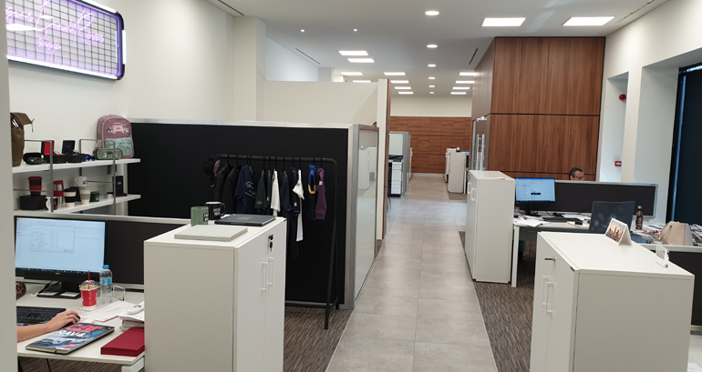 Νέες σύγχρονες εγκαταστάσεις και γραφεία για την JLR Greece...