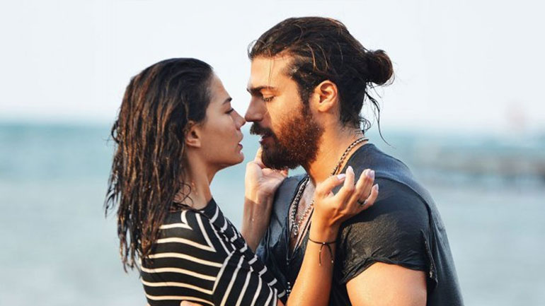 Φτερωτός Θεός: Ο Τζαν και η Σανέμ αποφασίζουν να χαρούν τον έρωτά τους χωρίς σκοτούρες