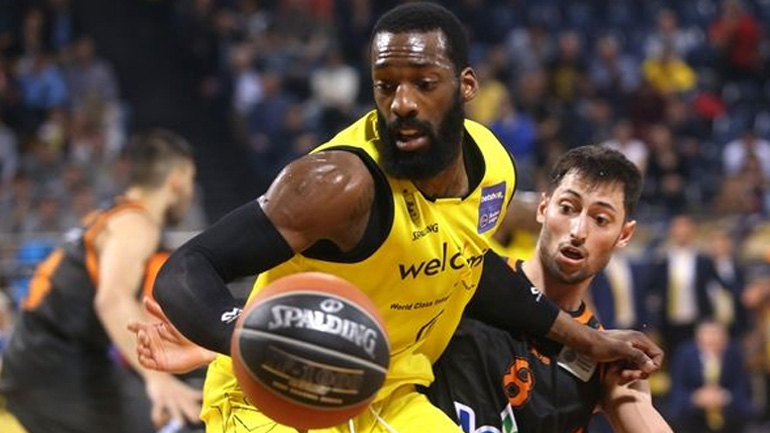 Τζόουνς: «Είμαι ενθουσιασμένος που θα παίξω στον Πανιώνιο»