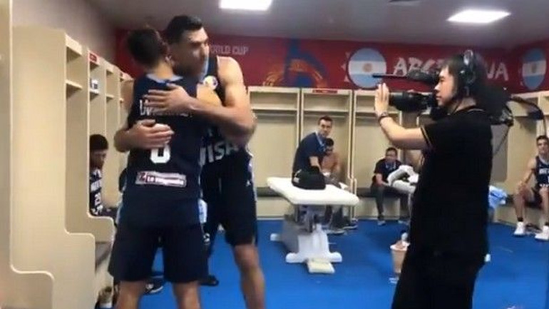 Αποθεώθηκε ο Σκόλα στα αποδυτήρια της Αργεντινής