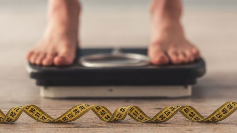 Το αυξημένο βάρος στα αγόρια εφηβικής ηλικίας συνδέεται με καρδιακή προσβολή πριν από τα 65 έτη