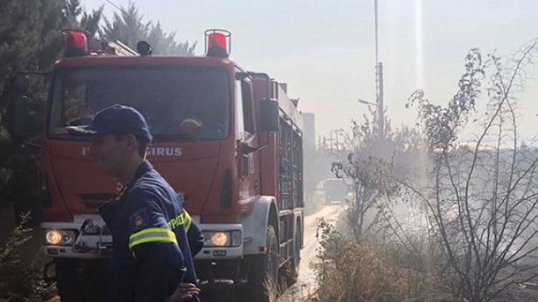 Πυρκαγιά σε εγκαταλελειμμένο camping στην Αγία Τριάδα Θεσσαλονίκης