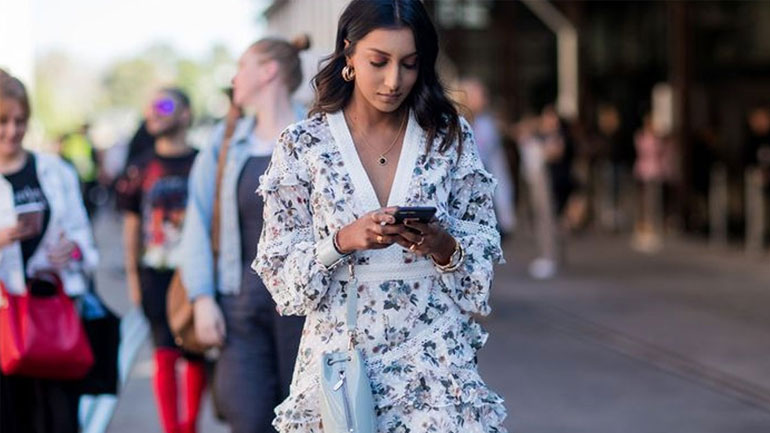 Πώς να μυρίζετε υπέροχα όλη μέρα παρά τη ζέστη