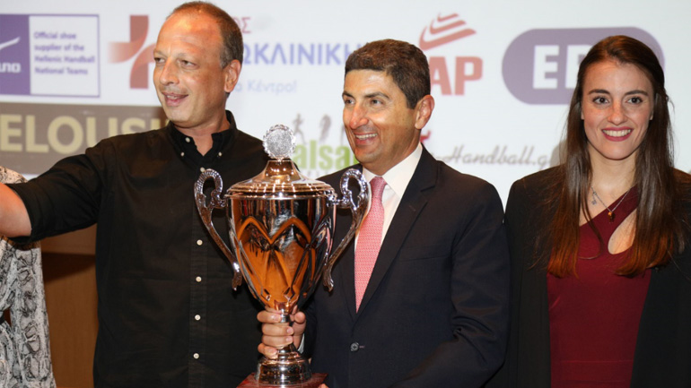 Γιορτή του χάντμπολ στο Μουσείο της Ακρόπολης, παρουσία των υφυπουργών Αυγενάκη και Γεωργαντά