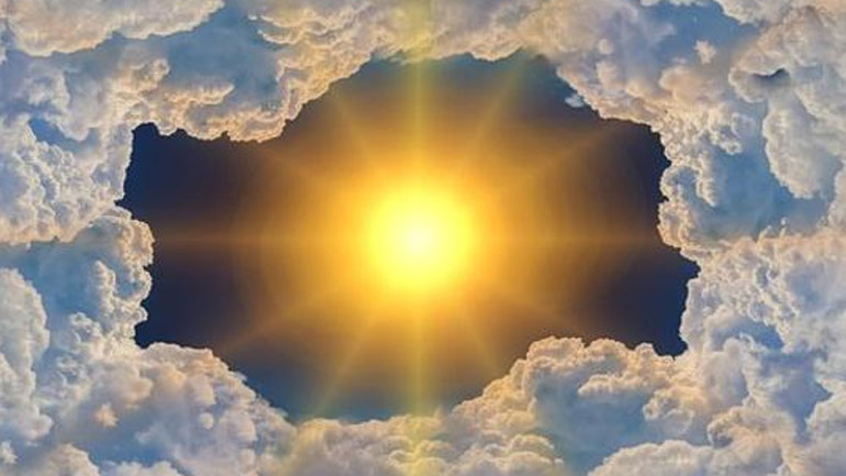 Τα ρεκόρ του καλοκαιριού: Θερμοκρασία 41,9 βαθμοί Κελσίου, χιλιάδες κεραυνοί και ο «Αντίνοος»