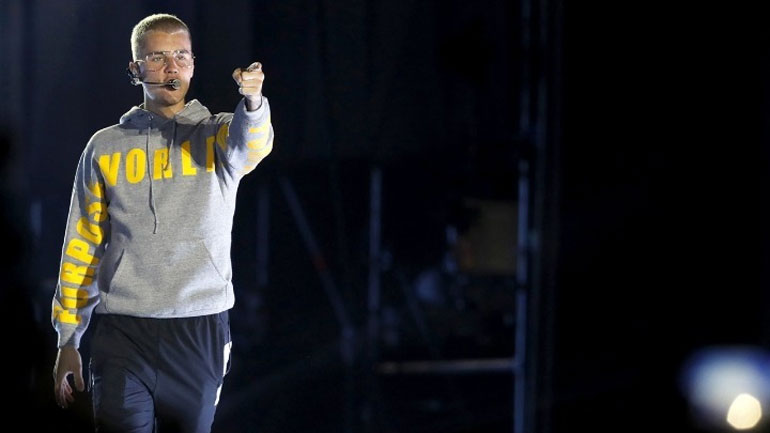 Ο Τζάστιν Μπίμπερ, τα ναρκωτικά και οι τάσεις αυτοκαταστροφής