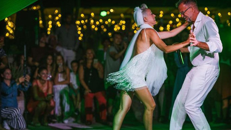 Πάνος Μεταξόπουλος: Νέες φωτογραφίες από τον γάμο του με την Αγγελική Φατούρου