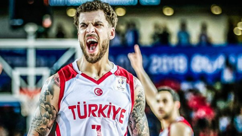 Ουίλμπεκιν: «Περίεργο να αγωνιστώ εναντίον των ΗΠΑ, αλλά είμαι Τούρκος τώρα»