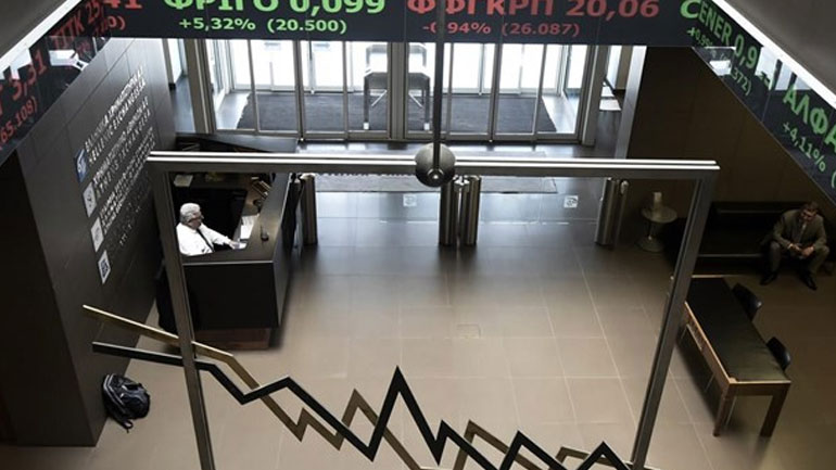 Πτώση στο ΧΑ