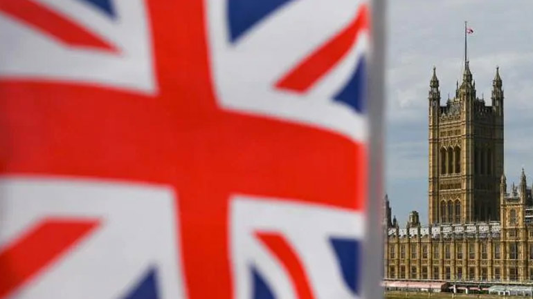 Ευρωπαίοι πολίτες θα μπορούν να αιτηθούν τριετή άδεια παραμονής σε περίπτωση ενός Brexit χωρίς συμφωνία