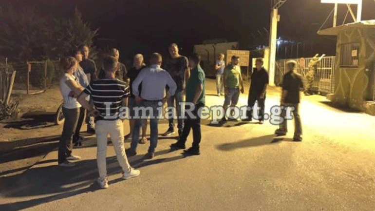 Φθιώτιδα: Στους δρόμους οι κάτοικοι για το hot spot στον Καραβόμυλο – «Δεν θέλουμε να γίνουμε Μόρια»