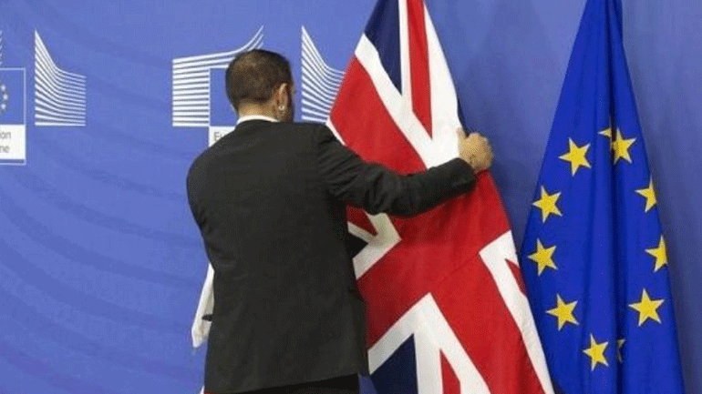 Βρετανία: Επιπλέον δύο δισ. λίρες στον προϋπολογισμό για το Brexit