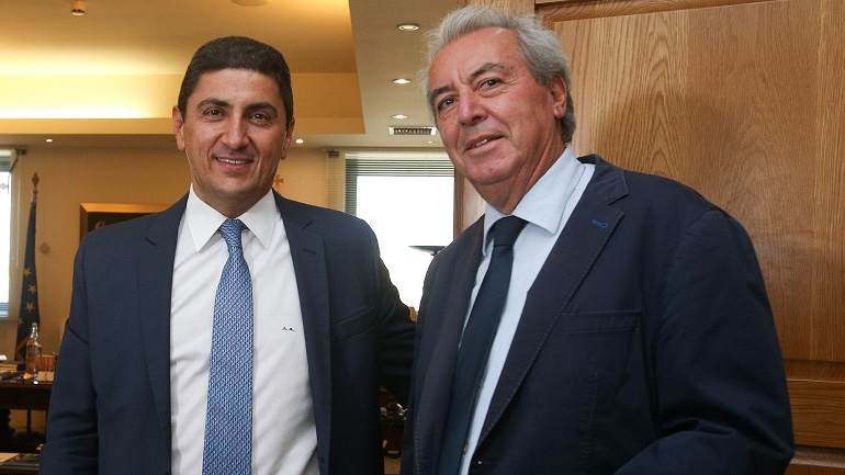 Συναντήθηκε με τον πρόεδρο της ΑΕΚ ο Αυγενάκης