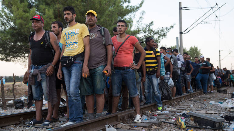 Αποχώρησαν οι μετανάστες που είχαν αποκλείσει την σιδηροδρομική γραμμή στη Μαλακάσα