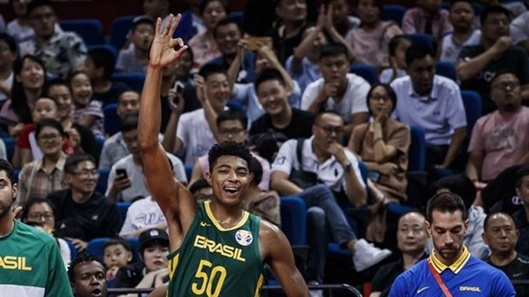 Καμπόκλο: «Μπορούσα να διώξω τη μπάλα»