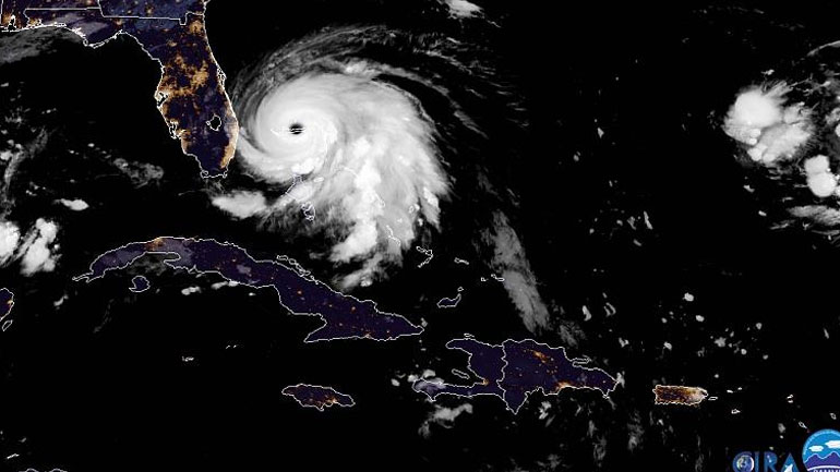 Προς τις ΗΠΑ κατευθύνεται αργά ο «Ντόριαν»