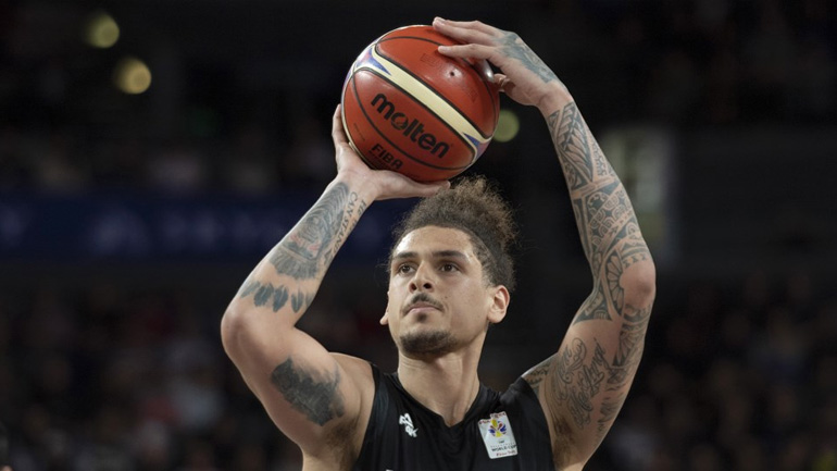 Φοτού: «Ανυπομονώ για τις μονομαχίες με την Ελλάδα»