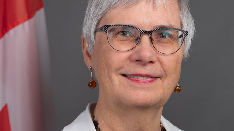 Leslie Weir: Η νέα Εθνική Βιβλιοθήκη της Ελλάδος αποτελεί εξαιρετικό παράδειγμα