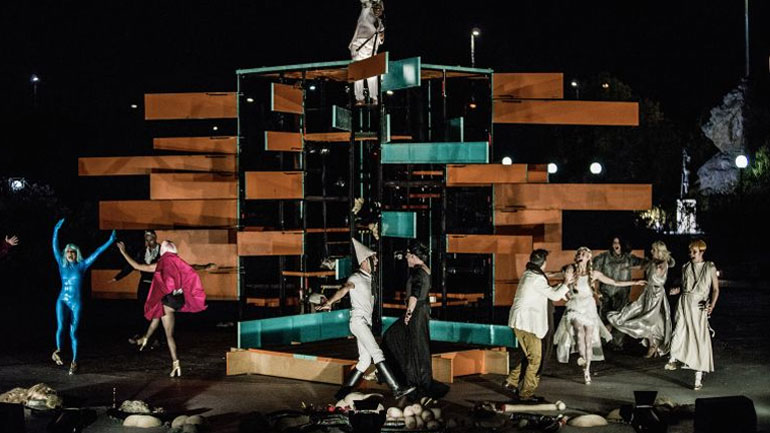 «Νεφέλες» στα Βριλήσσια