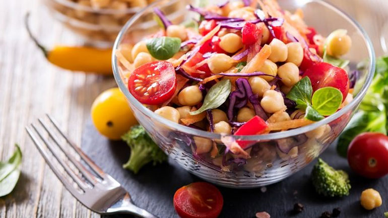 Oι χορτοφάγοι και οι ψαροφάγοι κινδυνεύουν λιγότερο από καρδιακές παθήσεις