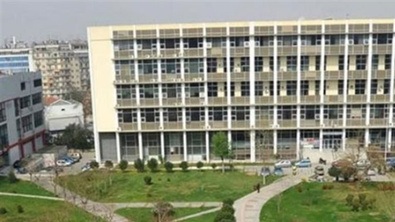 Κινητοποίηση φοιτητικών συλλόγων έξω από την πρυτανεία του ΑΠΘ για το πρόβλημα στέγασης των πρωτοετών