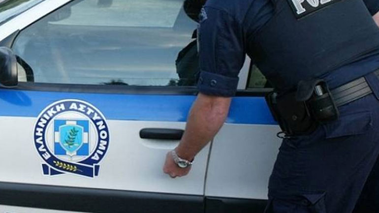 Σαντορίνη: Χειροπέδες σε άνδρα σε βάρος του οποίου εκκρεμούσαν δύο ευρωπαϊκά εντάλματα σύλληψης