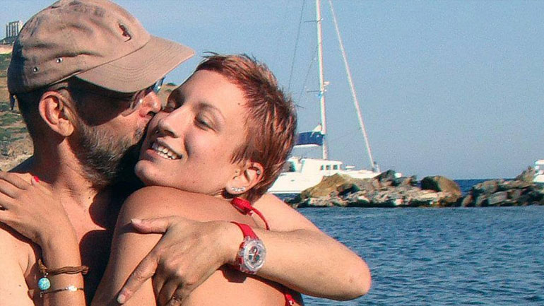 Ολίβια Γαβρίλη: Αποκαλύπτει πώς αντιμετώπισαν τα παιδιά το θάνατο του Μάνου Αντώναρου