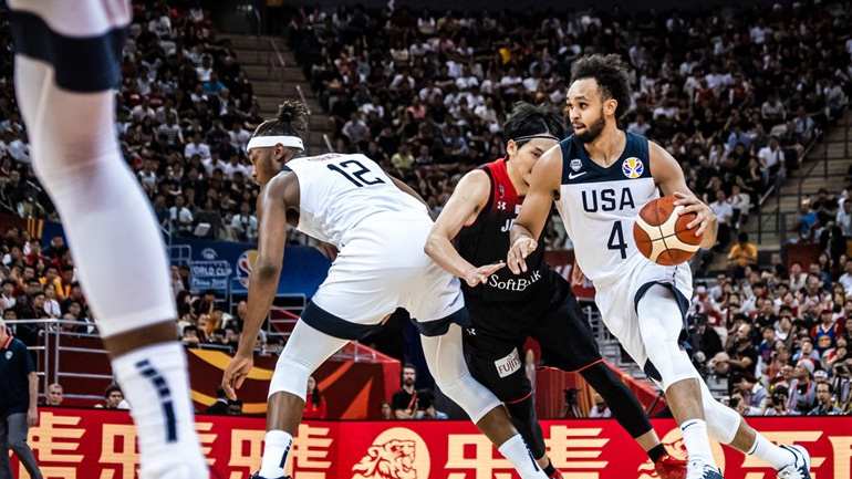 Στους «16» αήττητες οι ΗΠΑ, 98-45 την Ιαπωνία